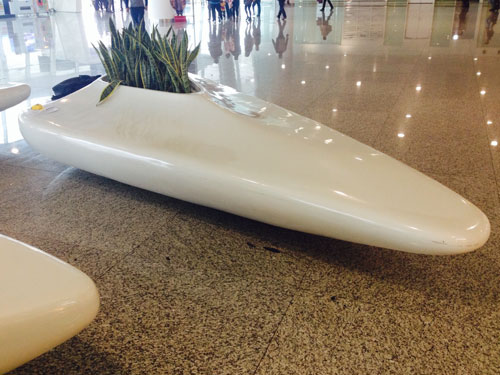 機(jī)場坐凳玻璃鋼室內(nèi)花盆 機(jī)場坐凳玻璃鋼室內(nèi)花盆