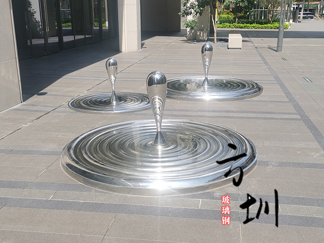 廣場步行街不銹鋼水滴形雕塑